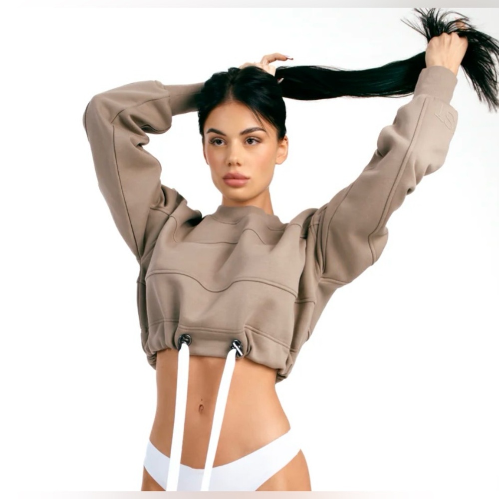 🛑🛑🛑OMST JADE CROPPED SWEATSHIRT - Picture 1 of 12